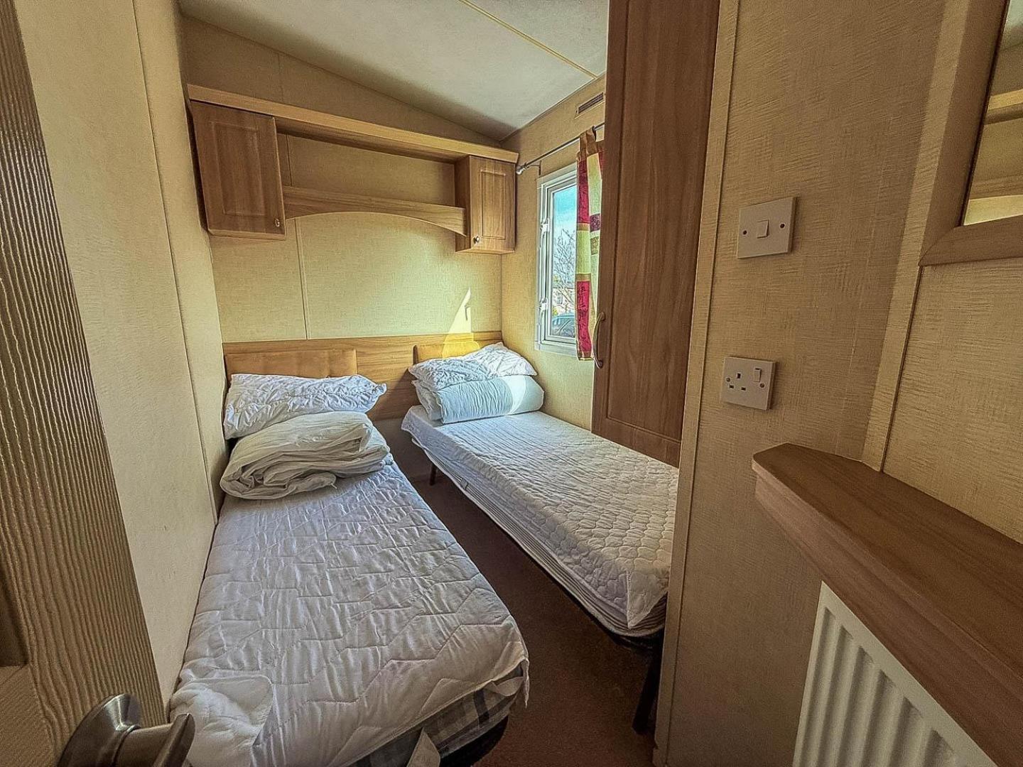 Spacious 8 Berth Caravan At Southview Holiday Park Near Skegness Ref 33018Ml Екстер'єр фото